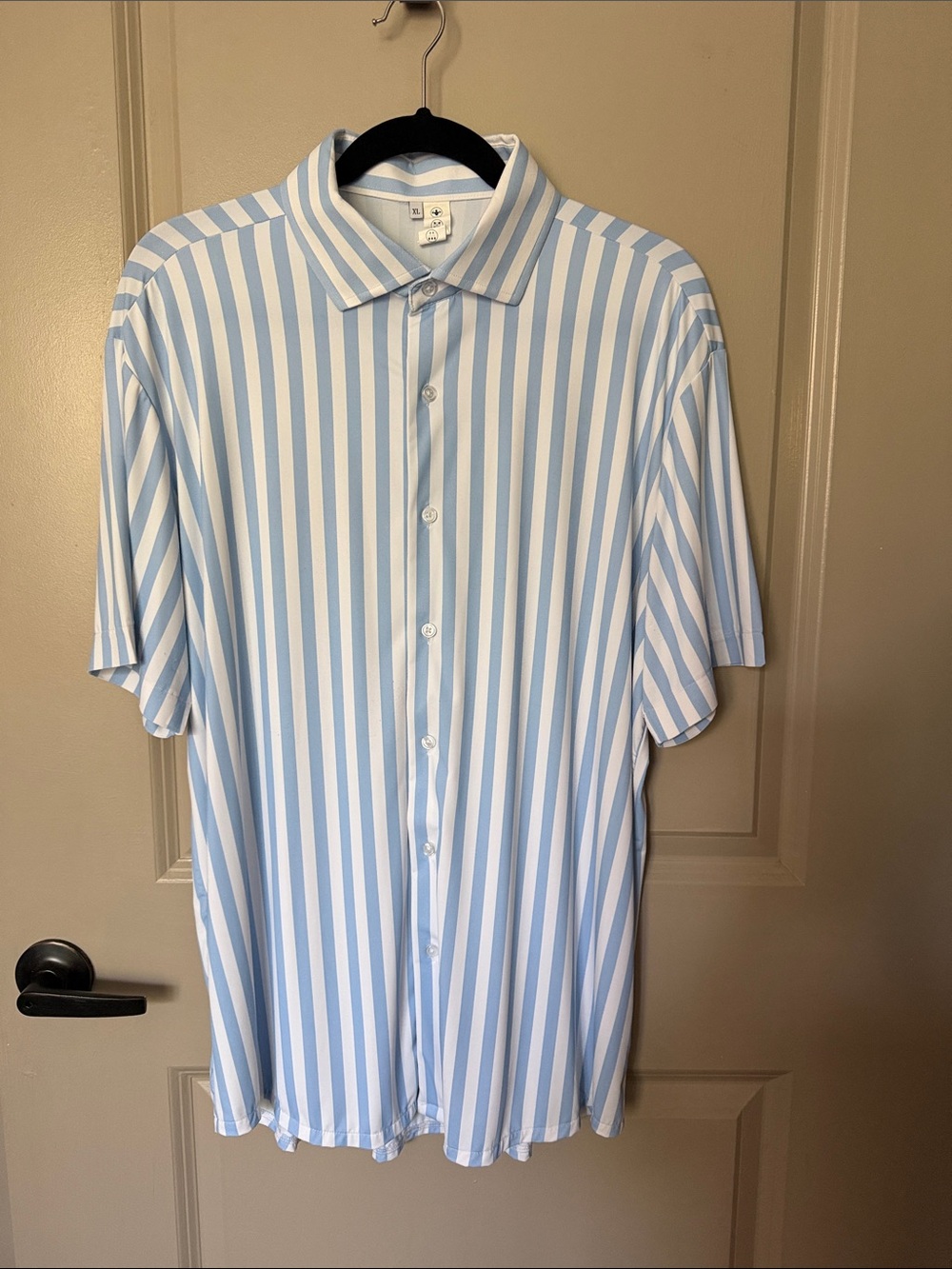 Men's State of Liberty Sky Blue & White Vertical Stripe Short-Sleeve Shirt